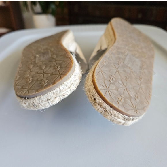 Kate Spade Giovanna Espadrilles Shoes - Picture 5 of 12